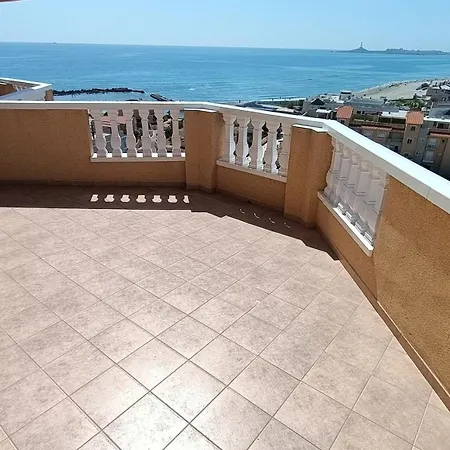 Apartment Atico 3 *